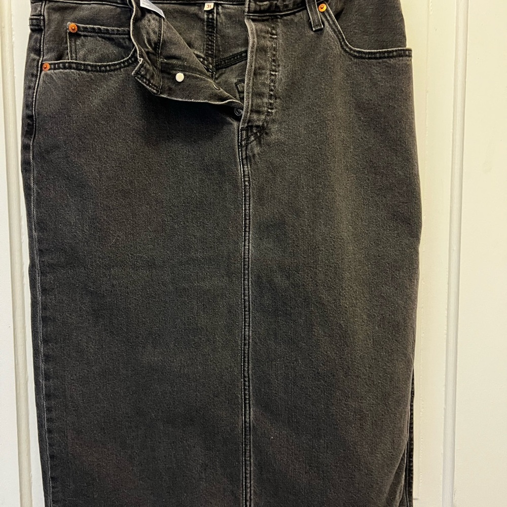Levi's Black Midi Skirt